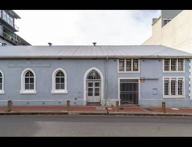 490M² CO-WORKING SPACE FOR SALE IN GREEN POINT